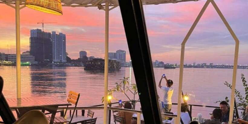 Phnom Penh: Sunset Cruise on Kanika Boat - Comfort on Deck: Where to Sit and How to Enjoy the Breeze