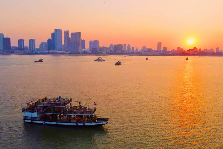 Phnom Penh: Sunset Cruise with Unlimited Beer &Fruit platter - Key points to know before you go