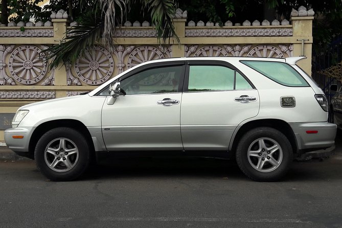 Phnom Penh to Siem Reap Private Car-English Speaking Driver - Door-to-door comfort with an English-speaking driver