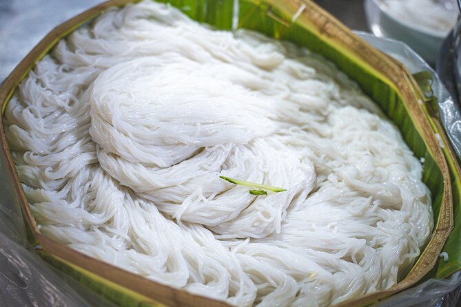 Phnom Penh’s Culinary Underground: Local Food Tour by Tuk-tuk - Food safety without the hand-wringing