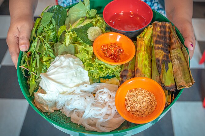 Phnom Penh’s Culinary Underground: Local Food Tour by Tuk-tuk - Small-group pace: why a max of 10 changes the whole experience