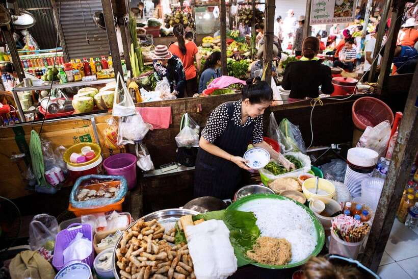 Phnom Penh's Ultimate Street Food Tour by Tuk Tuk - Phsar Kandal Ti Muoy: Beer, Street Food, and Market Energy