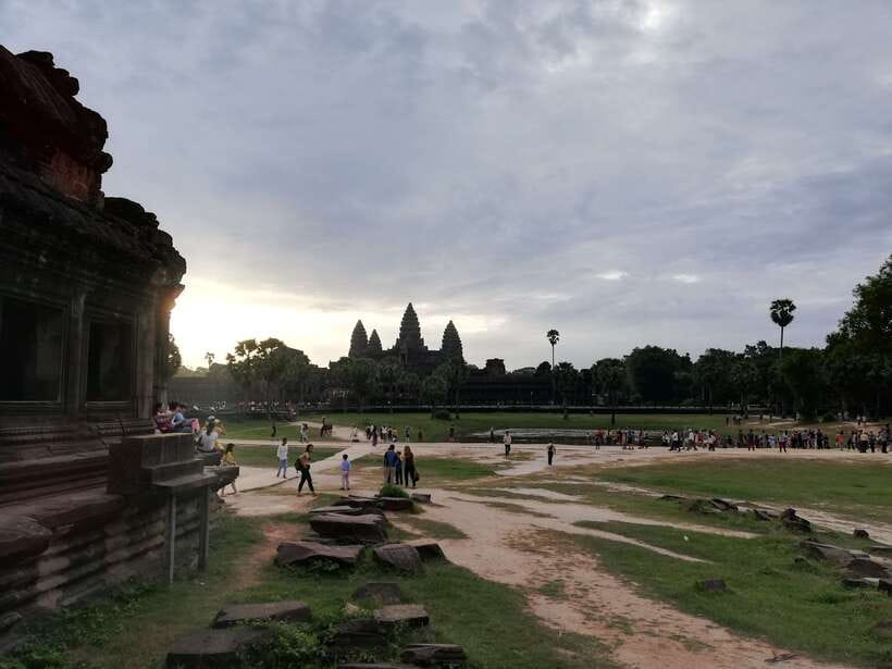 Private Angkor Wat Temple Tour - The Guide and Driver Touch: Why Names Like Chuop, Tom, Trophy, and Teat Come Up