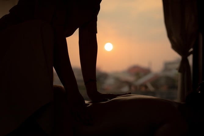 Relaxation Spa Package in Phnom Penh - Massage first: how it helps you the most
