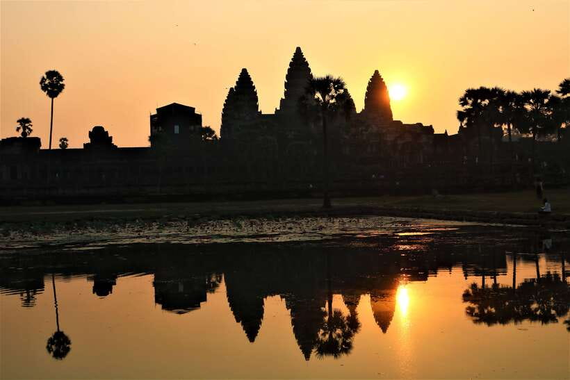Siem Reap: 2-Day Temple Highlights Sunrise and Sunset Option - Day 1 Temples Outside Angkor Thom: Pre Rup to Preah Khan