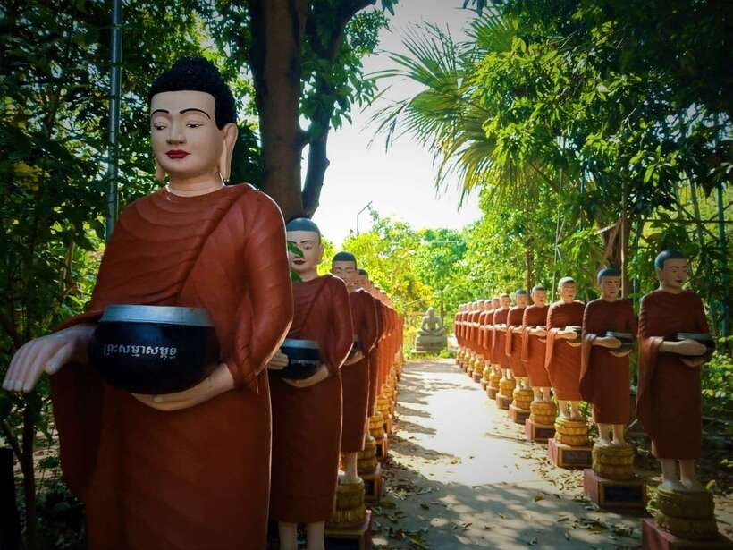 Siem Reap: 3-Hour Behind-the-Scenes Tuk-Tuk Tour - French-Colonial era streets and the South Side finish