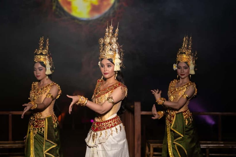 Siem Reap: A Spectacular Show with Optional Dinner - Drinks, photos, and fair-trade shopping without the hard sell