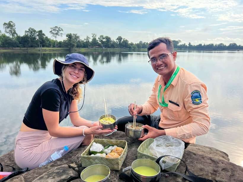 Siem Reap: Angkor Wat Sunrise Tour via Tuk Tuk & Breakfast - Sunrise pickup at 4:40 am: how the tour sets you up for great photos