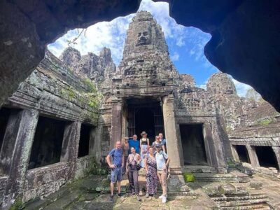 Siem Reap: Angkor Wat Tour with French-Speaking Guide - The one extra cost: Angkor pass fees (and how to plan around them)
