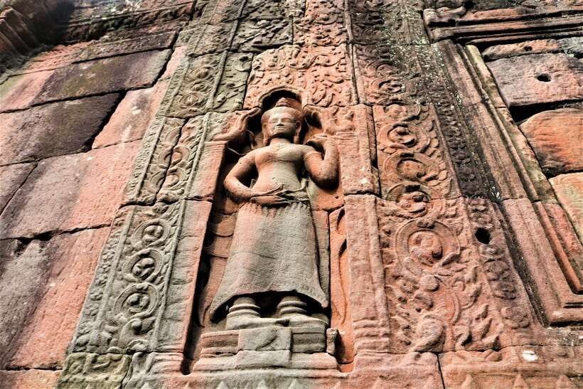 Siem Reap: Angkor Wat with German or English Guided Tour - Srah Srang break: a real pause before the Angkor Thom push