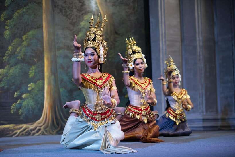Siem Reap: Apsara Show Including Dinner & Hotel Pickup - Khmer Legends Explained Through Gesture and Costume