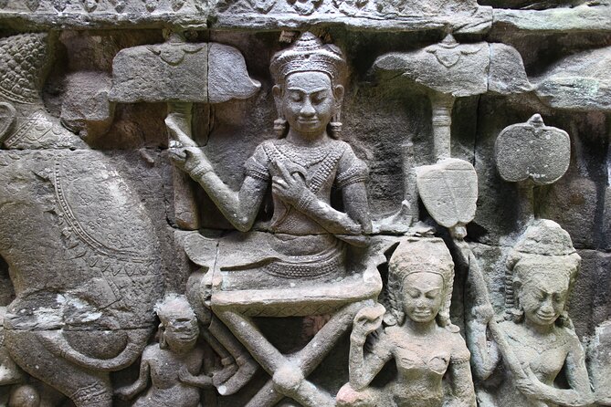 Siem Reap: Bike the Angkor Temples - Full-Day 30km Tour - Elephant Terrace and Lunch: Fuel for the Afternoon Roots