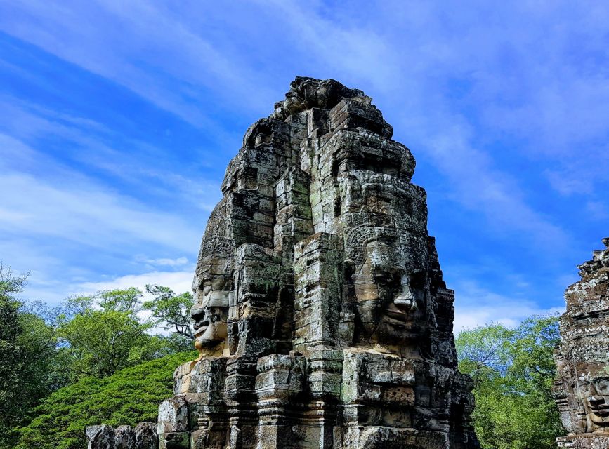 Siem Reap - Discover Angkor Wat by Jeep - Angkor Thom and Bayon: the carvings and faces behind the maze