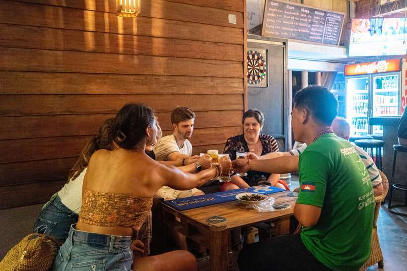 Siem Reap: Evening Food Tour with 10 Local Tastings - Key highlights you’ll care about
