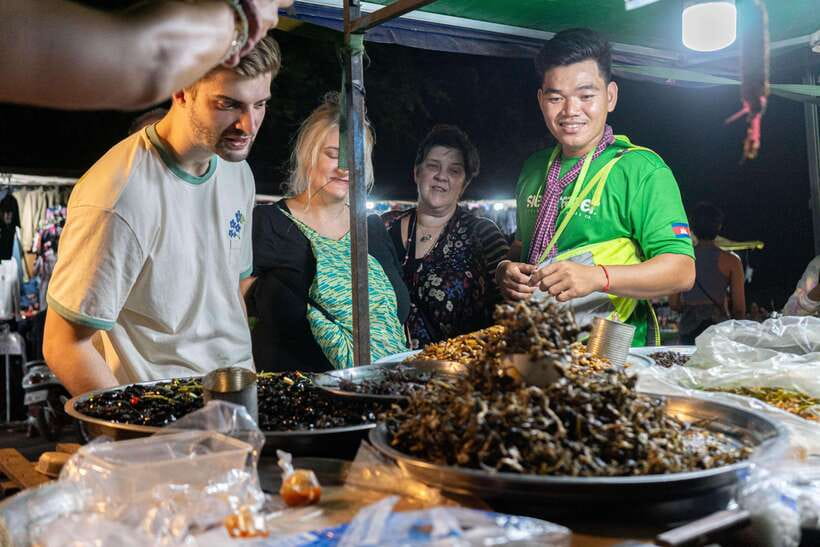 Siem Reap: Evening Food Tour with 10 Local Tastings - The Restaurant Loop: Spring Rolls, Tofu, BBQ Snails, and Fresh Fruit