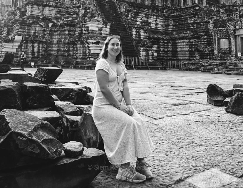 Siem Reap: Full-Day Angkor Wat Guided Tour with Sunset - Angkor Thom and Bayon Temple: Smiling Faces and Symbol Details