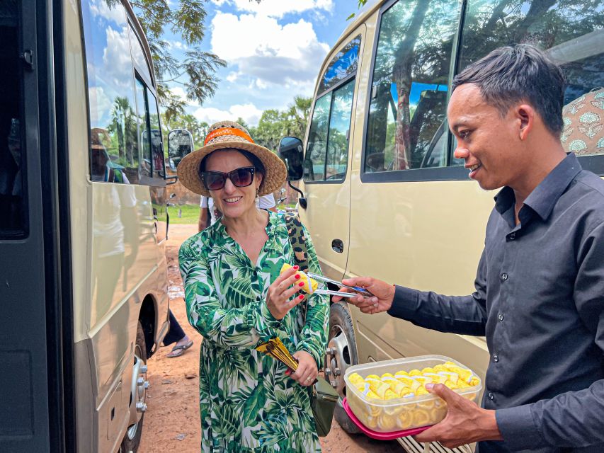Siem Reap: Kampong Phluk and Tonle Sap Sunset Boat Cruise - The Tour Style: Friendly Guides and Smooth Handling