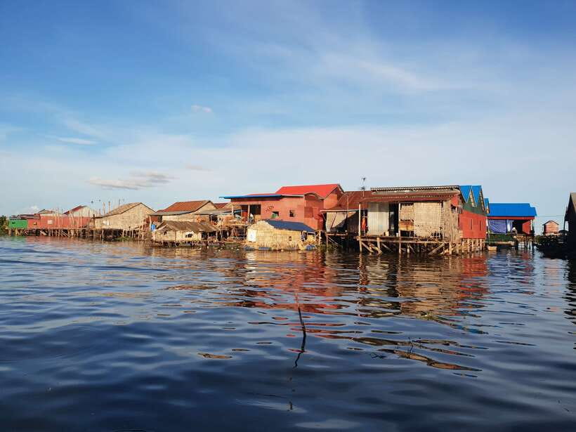 Siem Reap: Kompong Khleang Floating Village Guided Tour - Siem Reap to Kompong Khleang: why this tour feels different