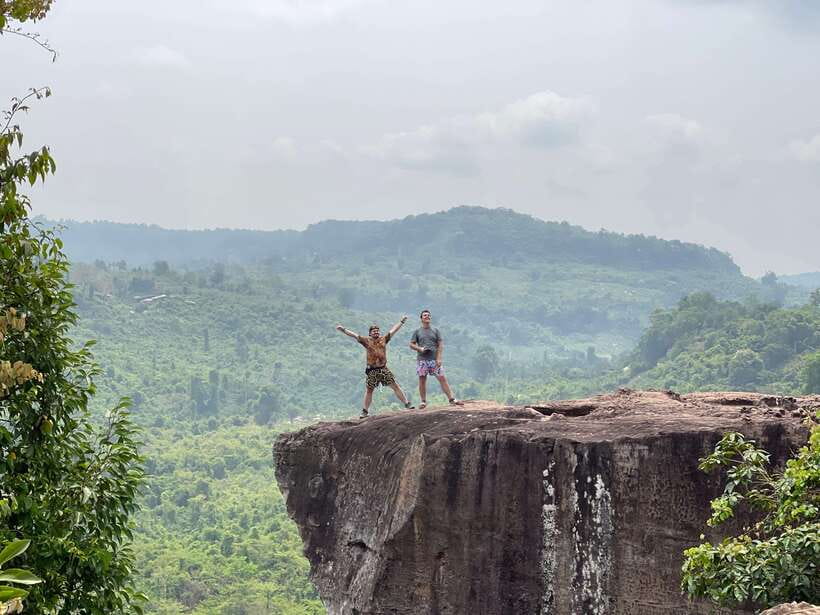 Siem Reap: Kulen Waterfall and Banteay Srei Exploration - Transport, Timing, and How the Pace Feels