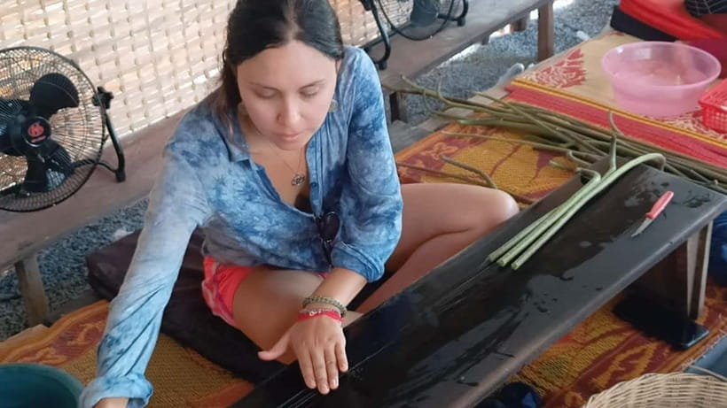 Siem Reap: Lotus Silk Farm- Tour, Lake & Masterclass - Six workshops you actually do: paper, yarn, jewelry, incense, eco-printing, carving
