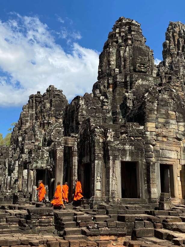 Siem Reap: Personalized Angkor Wat Sunrise/Set by TukTuk/Car - Angkor Thom Stops: Victory Gate, Bayon, and the Carvings You Don’t Want to Miss