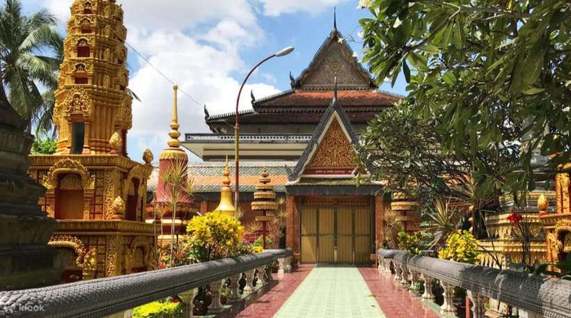 Siem Reap Private Car Charter with English Speaking Driver - Optional Surcharges for Beng Mealea, Koh Ker, Kulen, Banteay Srei, and Kbal Spean