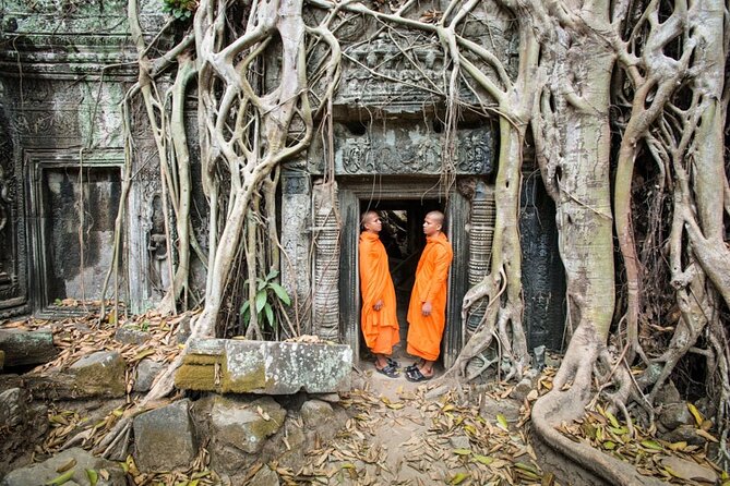 Siem Reap Private Day Tour: Angkor Wat Sunrise, Bayon & Ta Prohm - Bayon Temple: the smiling faces moment