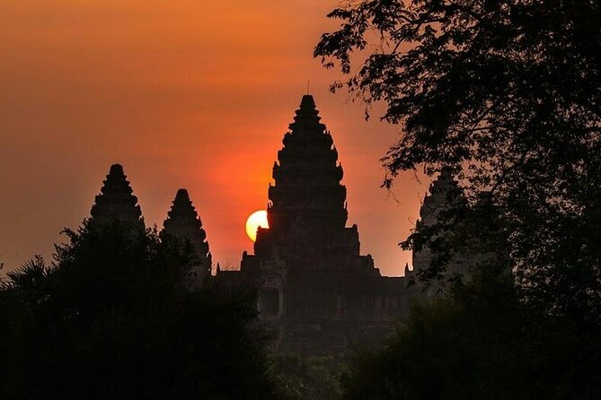 Siem Reap Private Day Tour: Angkor Wat Sunrise, Bayon & Ta Prohm - Private AC transport and hotel pickup that save you brain cells