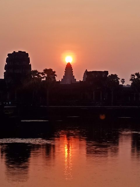 Siem Reap Private Tour: Angkor Wat Sunrise And Banteay Srei - Banteay Srei: pink stone carvings and a slower, detail-focused finale