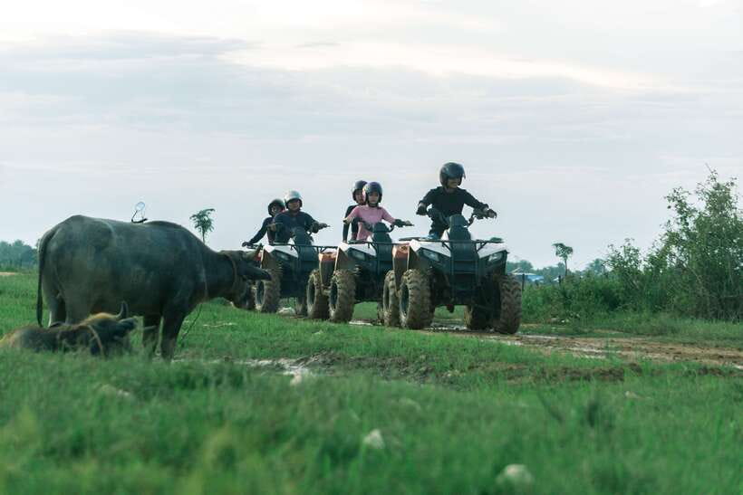 Siem Reap: Quad Bike Tour of Local Villages - The Ride Out: Khmer Villages, Mud Roads, and Animal Sightings