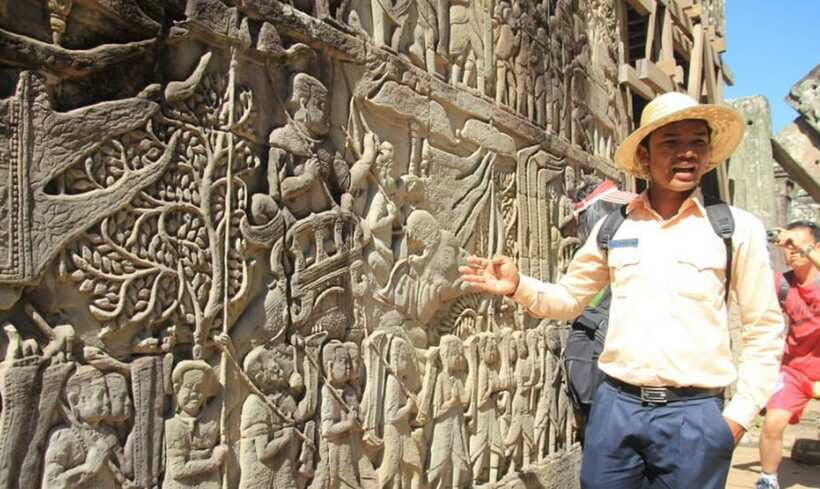 Sunrise at Angkor Wat and Small Tour with Tours Guide - Shared vs private tour: who this suits best