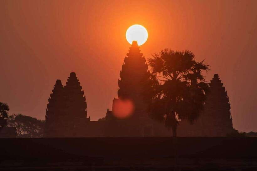 Sunrise at Angkor Wat Temple: 3-Hour Private Tour - The temple you’re watching: meaning behind Angkor Wat