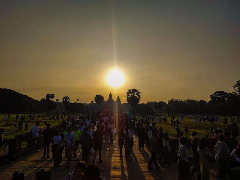 Sunrise at Angkor Wat Temple: 3-Hour Private Tour - How the morning temple visit unfolds after the sunrise moment