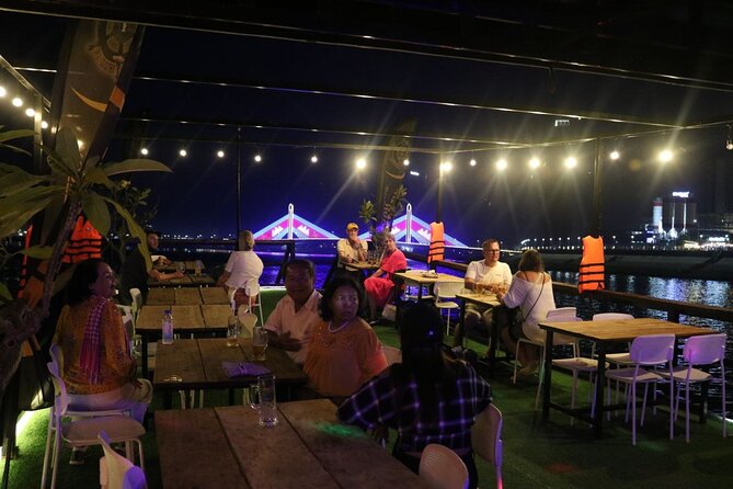 Sunset Cruise-Unlimited Beers-Sodas-BBQ buffet-Fruit platter - Getting there: the tuk-tuk pickup and dock timing matters