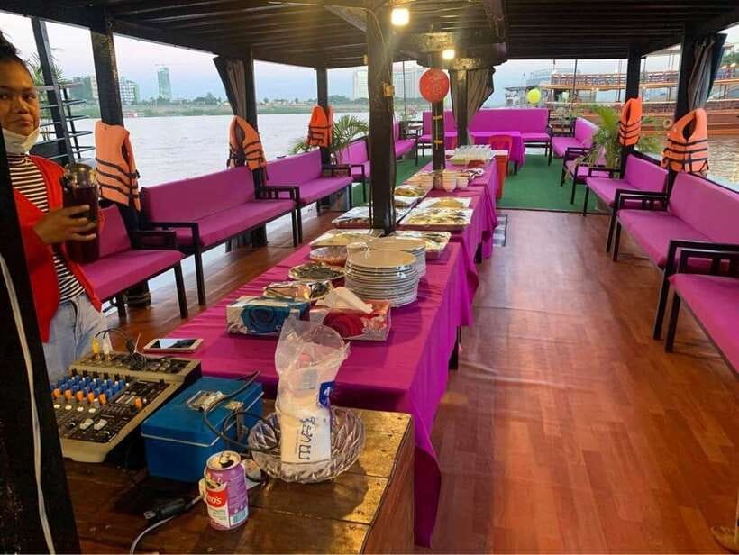 Tonle Sap Cruise & land Tour between Phnom Penh & Siem Reap - Key Things You’ll Notice on This Tour