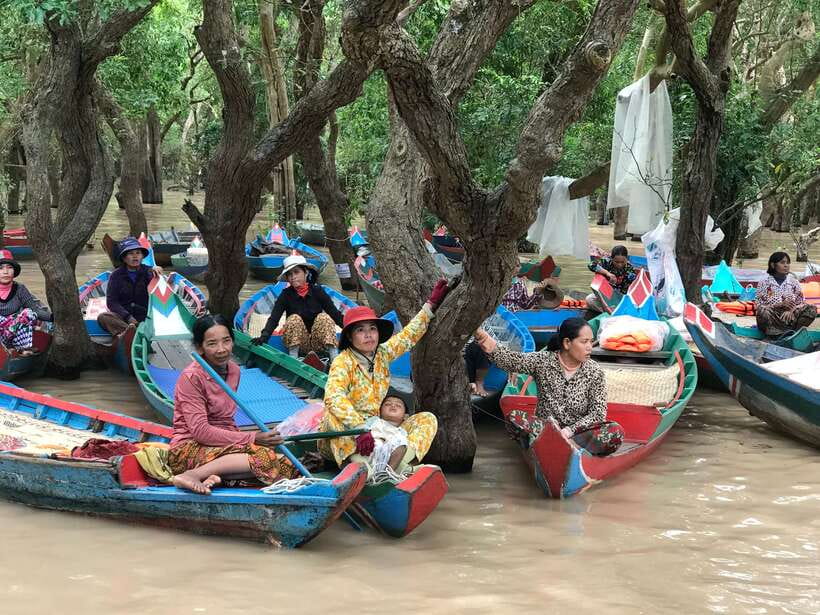 Tonle Sap Tour of Kompong Phluk Village & Evening Food tour - FAQ