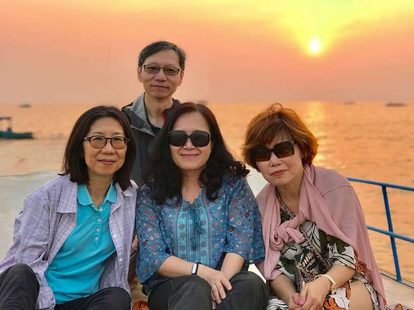 Tonle Sap Tour of Kompong Phluk Village & Evening Food tour - Tonle Sap Lake Cruise and Sunset Timing: Why the Water Time Feels Worth It