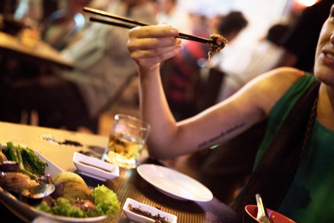Ultimate Phnom Penh Food Tour by Tuk Tuk: 20 Tastings and Drinks - Small-group logistics: pacing, timing, and crowd control