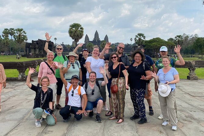 Wildlife Expedition: Elephant Sanctuary, Kbal Spean Banteay Srei - Angkor Wat at off-peak hours: where the day sets the tone